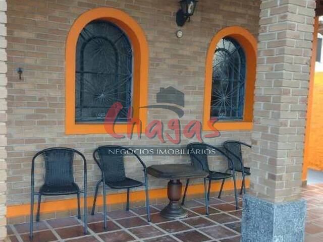 Casa para Venda em Caraguatatuba - 2