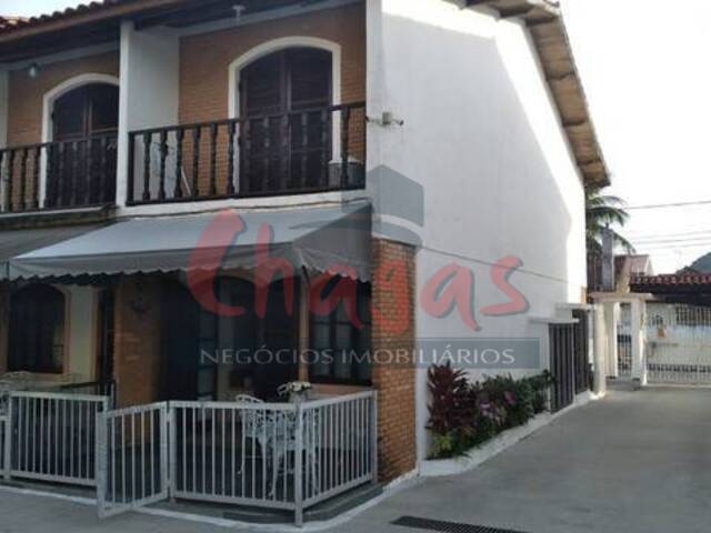 Casa para Venda em Caraguatatuba - 2