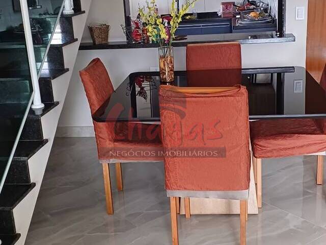 Apartamento para Venda em Caraguatatuba - 4