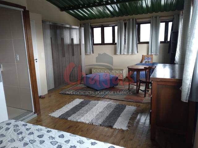 Casa para Venda em Caraguatatuba - 2