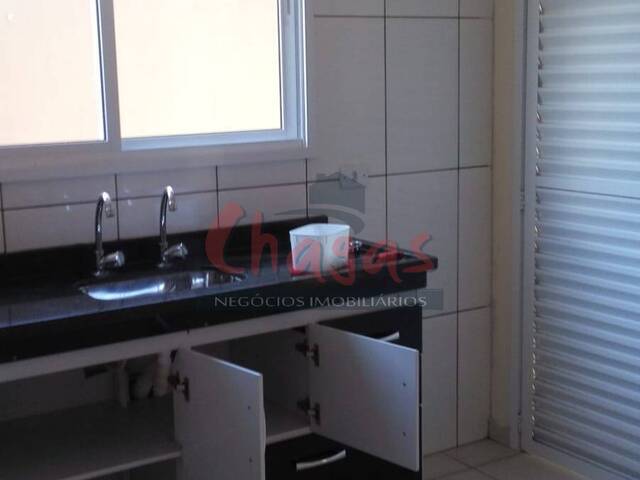 Sobrado para Venda em Caraguatatuba - 4