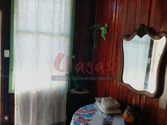 Casa para Venda em Caraguatatuba - 2