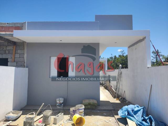 Casa para Venda em Caraguatatuba - 2
