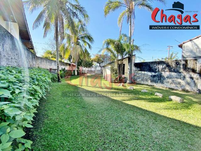 Casa para Venda em Caraguatatuba - 2