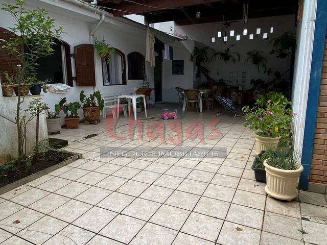 Sobrado para Venda em Caraguatatuba - 4