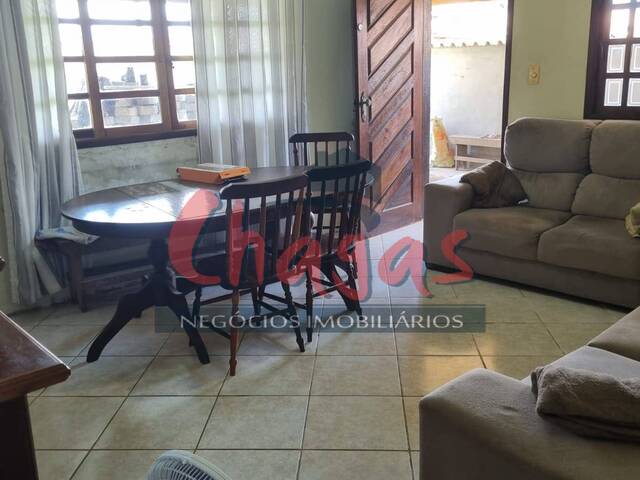 Casa para Venda em Caraguatatuba - 2