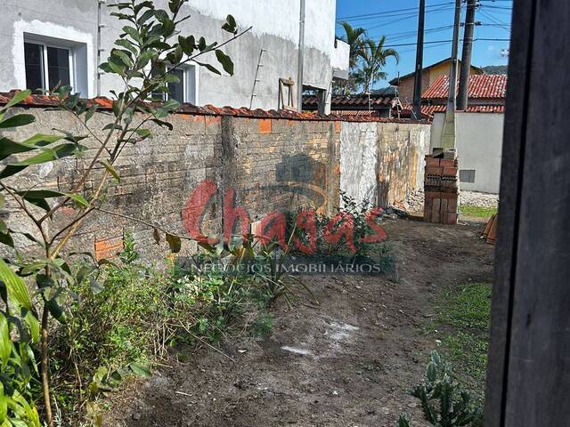 Casa para Venda em Caraguatatuba - 4