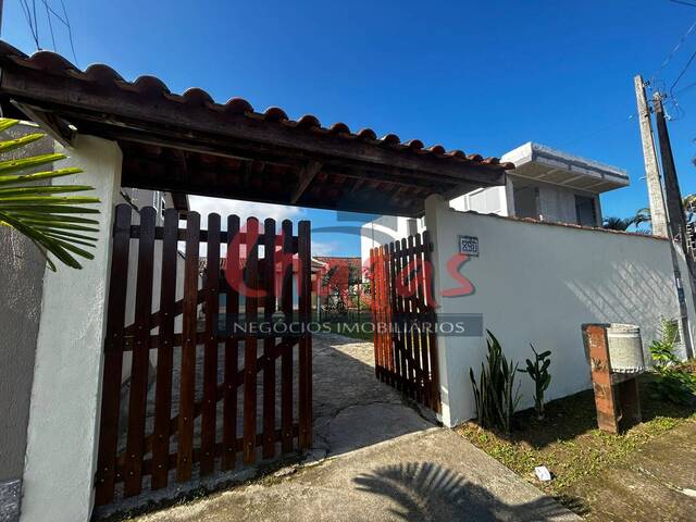 Casa para Venda em Caraguatatuba - 2