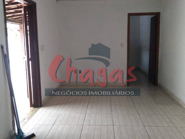 Casa para Venda em Caraguatatuba - 2