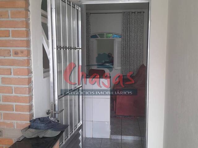Sobrado para Venda em Caraguatatuba - 2