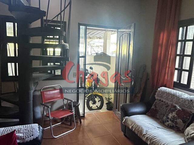Casa para Venda em Caraguatatuba - 2