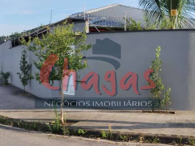 #1690 - Casa para Venda em Caraguatatuba - SP - 2