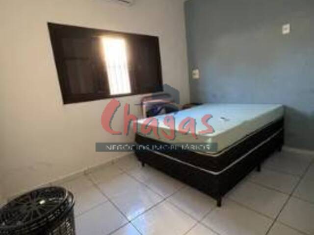 Casa para Venda em Caraguatatuba - 4