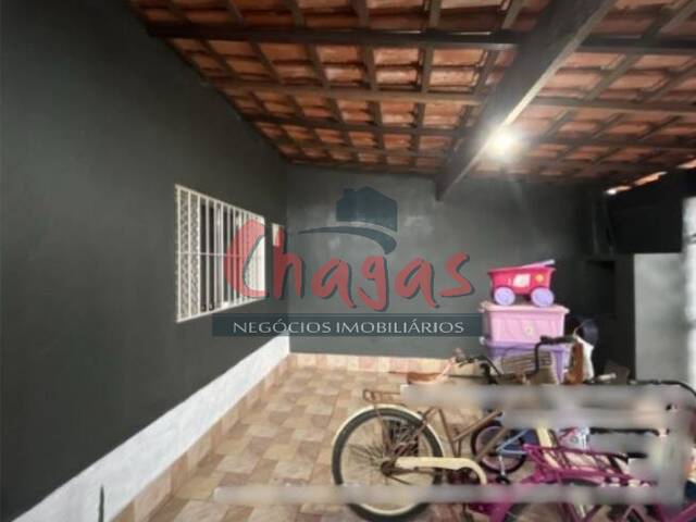 Casa para Venda em Caraguatatuba - 2