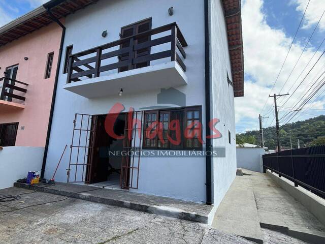 Locação em Jardim Primavera - Caraguatatuba