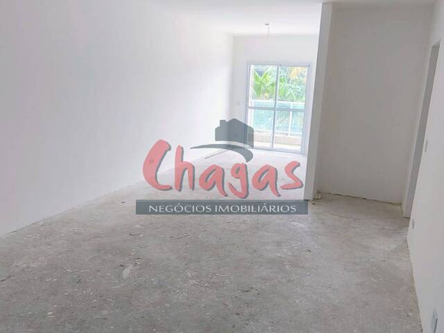 Apartamento para Venda em Caraguatatuba - 5