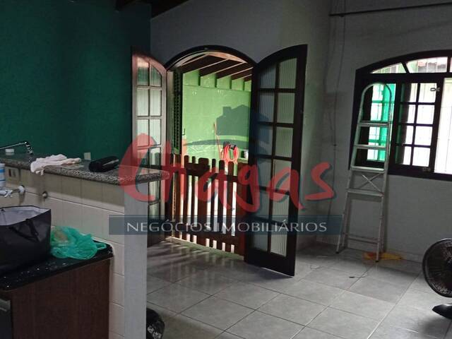 #3023 - Casa para Locação em Caraguatatuba - SP - 2