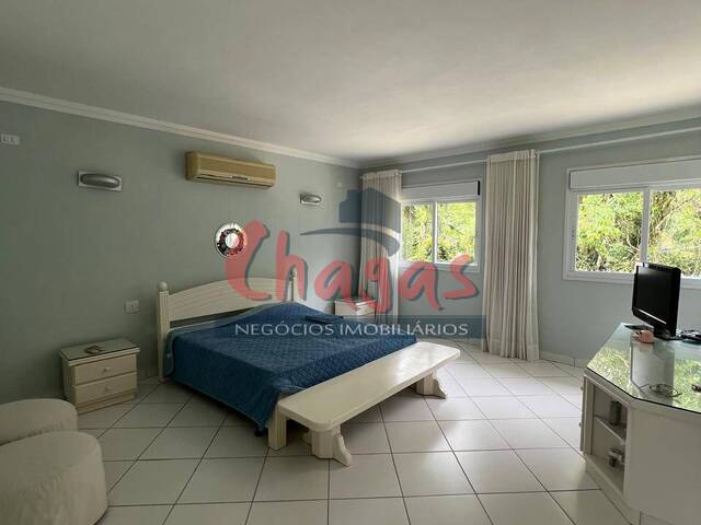 Casa em condomínio para Locação em Caraguatatuba - 2