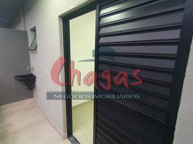 Apartamento para Venda em Caraguatatuba - 3