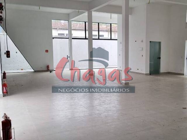 Loja para Locação em Caraguatatuba - 2