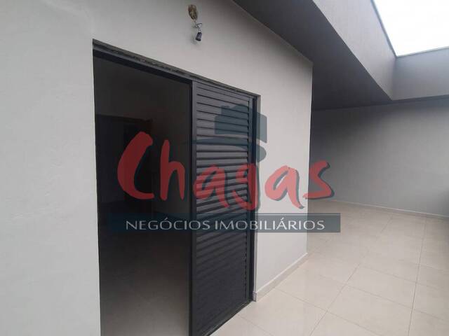 Casa em condomínio para Venda em Caraguatatuba - 2