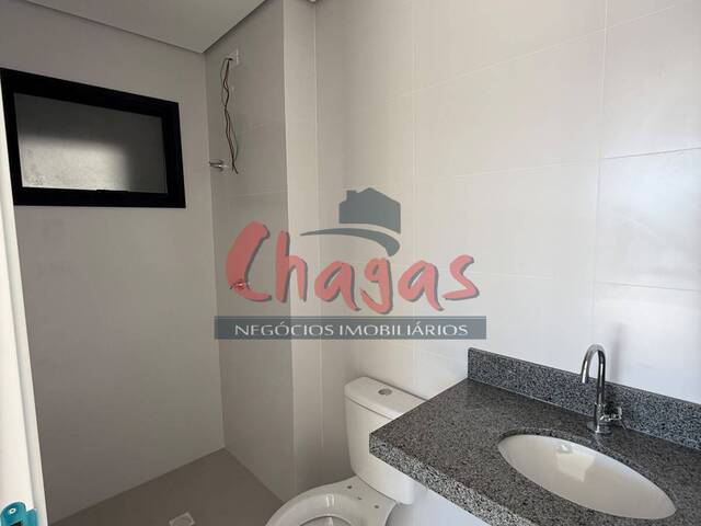 Sala para Venda em Caraguatatuba - 2