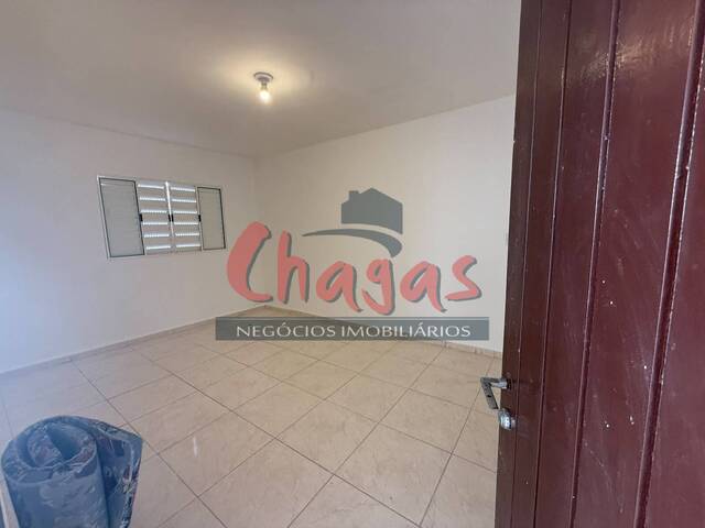 Sala para Locação em Caraguatatuba - 2