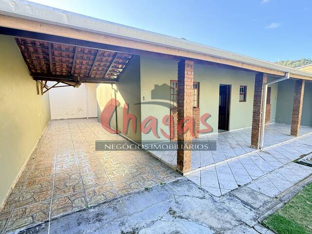 #4065 - Casa para Venda em Caraguatatuba - SP