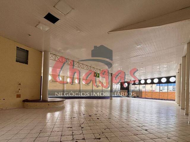Sala para Locação em Caraguatatuba - 2