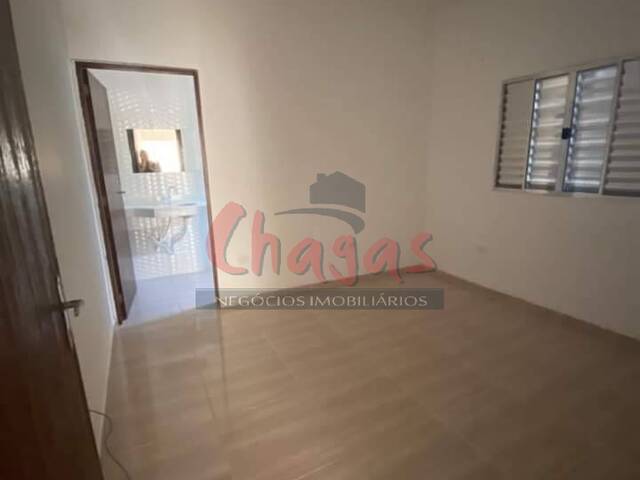 Casa para Venda em Caraguatatuba - 2