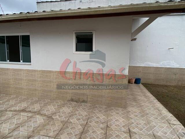 Casa para Venda em Caraguatatuba - 2