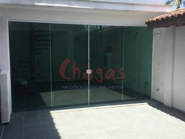 Casa para Venda em Caraguatatuba - 2