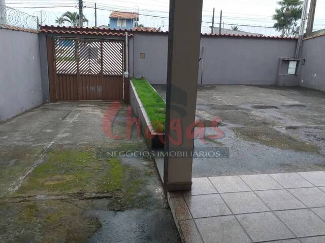 Casa para Venda em Caraguatatuba - 3