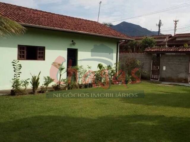 Casa para Venda em Caraguatatuba - 2
